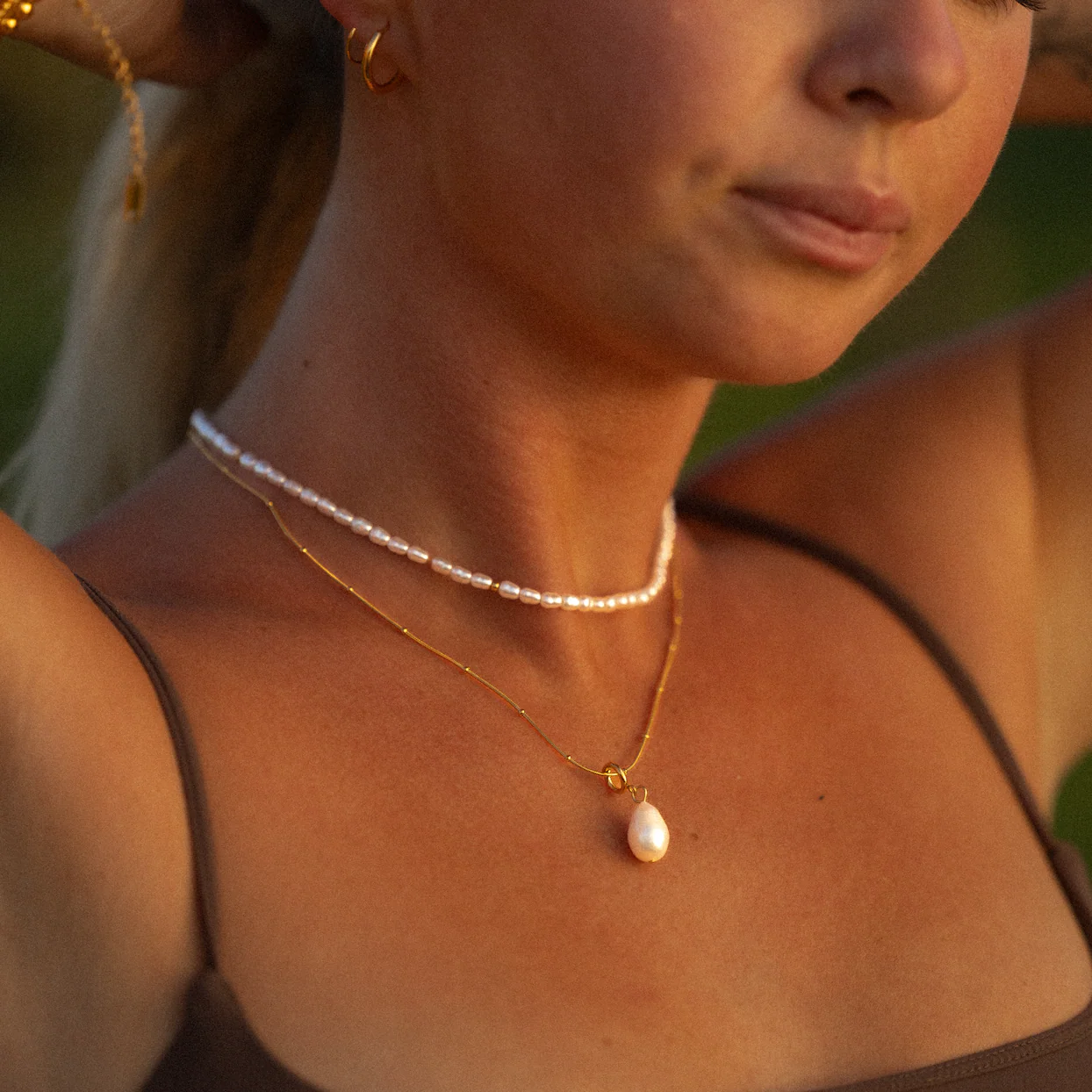 Isola Pearl Pendant Necklace - Image 3